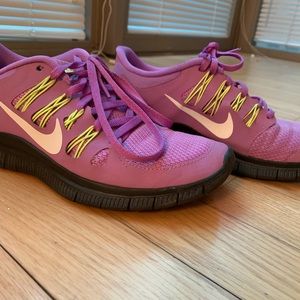 CUSTOM MADE NIKE ID SNEAKERS